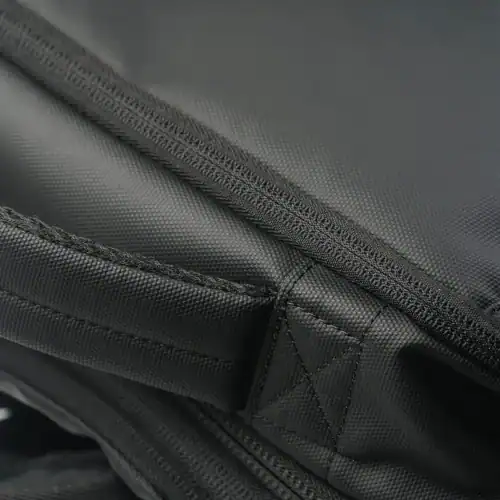 Dos ergonomique avec exosquelette GRAVIPACK et bretelles réglables pour randonnée longue distance et expédition