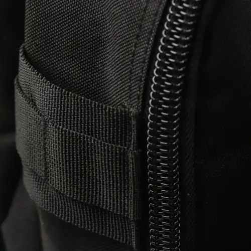 Avec Gravipack, la charge reste dans le sac et le confort rejoint le voyage.