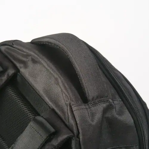 Sac à dos léger confortable : sac bien dressé | GRAVIPACK