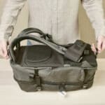 Travail, train ou avion : le sac ordinateur Gravipack organise vos affaires et accompagne chaque déplacement avec confort et élégance.