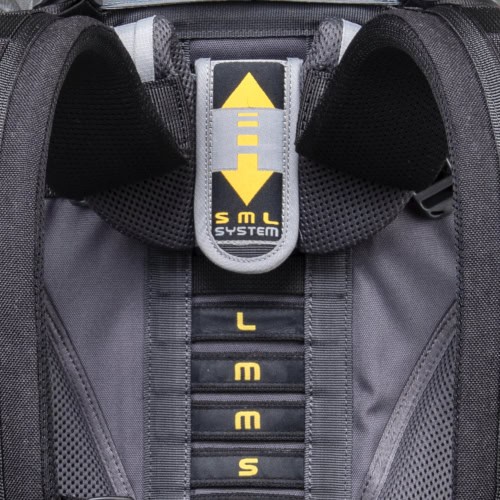 Un sac professionnel qui transporte vos affaires et place votre confort en première classe.