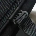 Transportez votre équipement avec un sac fonctionnel adapté aux longues journées et aux déplacements fréquents.