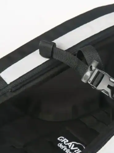 Un seul sac pour organiser différents outils et accompagner les professionnels lors d’interventions polyvalentes.