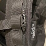 Système de sangles MOLLE élastiques pour ajuster et maintenir un sac à dos